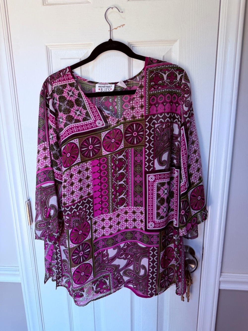 Mainstreet Blues Pink Printed V-Neck Tunic with matching tank. 2 piece set